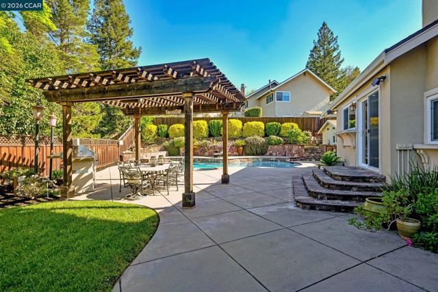 Image 35 of 52 For 810 Century Way