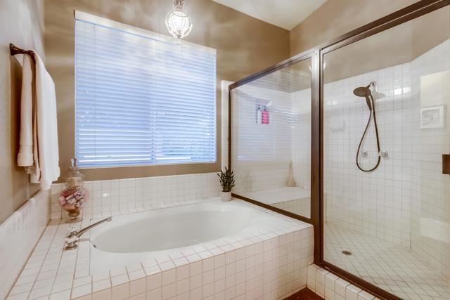 375 Camino Bailen, Escondido CA: https://media.crmls.org/mediaz/d84e0444-81cc-4942-9c99-12f737aa2f98.jpg