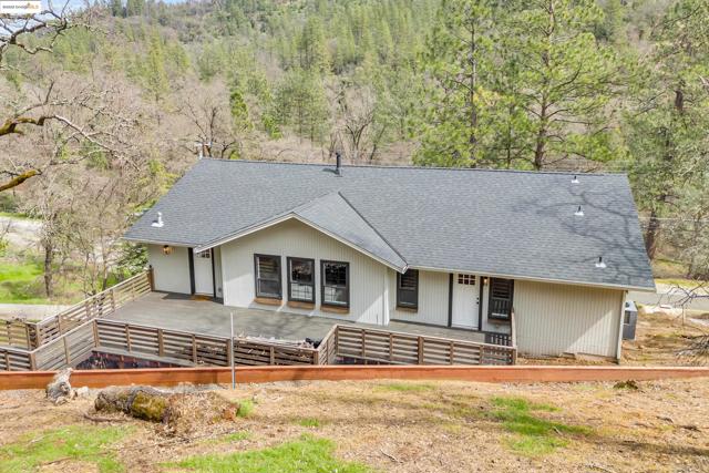 16806 Brewer Rd, Grass Valley CA: https://media.crmls.org/mediaz/d84f1ac6-896b-4f50-b79f-26245728ed3c.jpg