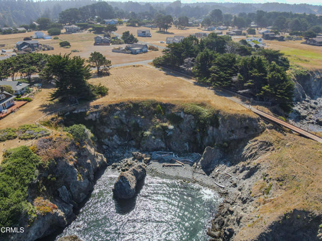 Detail Gallery Image 2 of 19 For 45551 S Caspar Dr, Mendocino,  CA 95460 - – Beds | – Baths