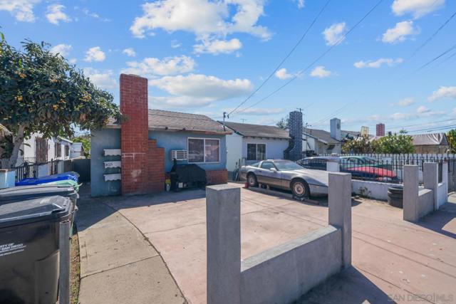 4015 Boston Ave, San Diego CA: https://media.crmls.org/mediaz/d8508324-52ac-4fe7-9c6f-a4eadf3ee25f.jpg