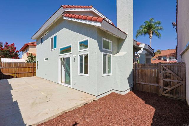 Detail Gallery Image 38 of 41 For 249 Blackbird Way, Oceanside,  CA 92057 - 3 Beds | 3 Baths