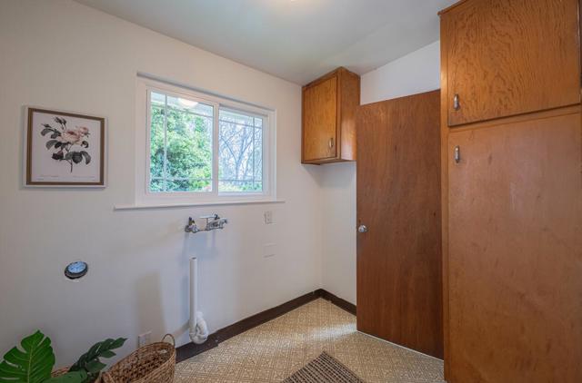 118 Seeno Street, Monterey CA: https://media.crmls.org/mediaz/d851577e-0d6d-4356-bfa5-dc656a5e25a6.jpg