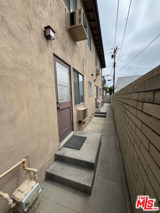 610 N Garfield Avenue, Alhambra CA: https://media.crmls.org/mediaz/d851a841-c3e9-4d68-9b0f-fe3076003c0f.jpg