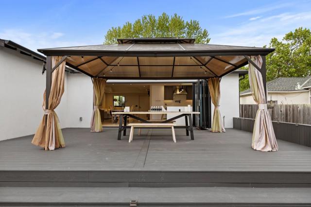 243 Aviador Avenue, Millbrae CA: https://media.crmls.org/mediaz/d851aea9-c667-4088-8a9f-b4121f17ee07.jpg