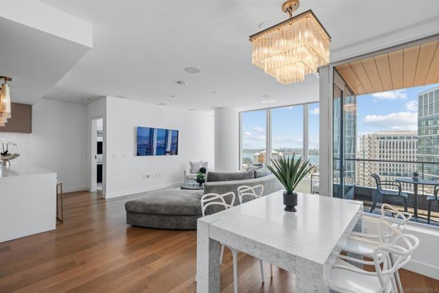 888 W E Street, San Diego CA: https://media.crmls.org/mediaz/d853076e-27b8-418b-9208-d1db9bf89c97.jpg