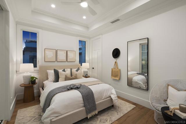 466 Westbourne St, La Jolla CA: https://media.crmls.org/mediaz/d8532901-a76d-4b99-825e-151f853f7400.jpg