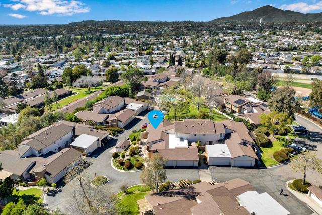 Detail Gallery Image 3 of 51 For 6050 Henderson #9,  La Mesa,  CA 91942 - 3 Beds | 2 Baths