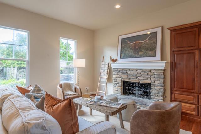 403 Estancia Court, Monterey CA: https://media.crmls.org/mediaz/d8565286-875d-43e5-93df-0e3f5cdb4806.jpg