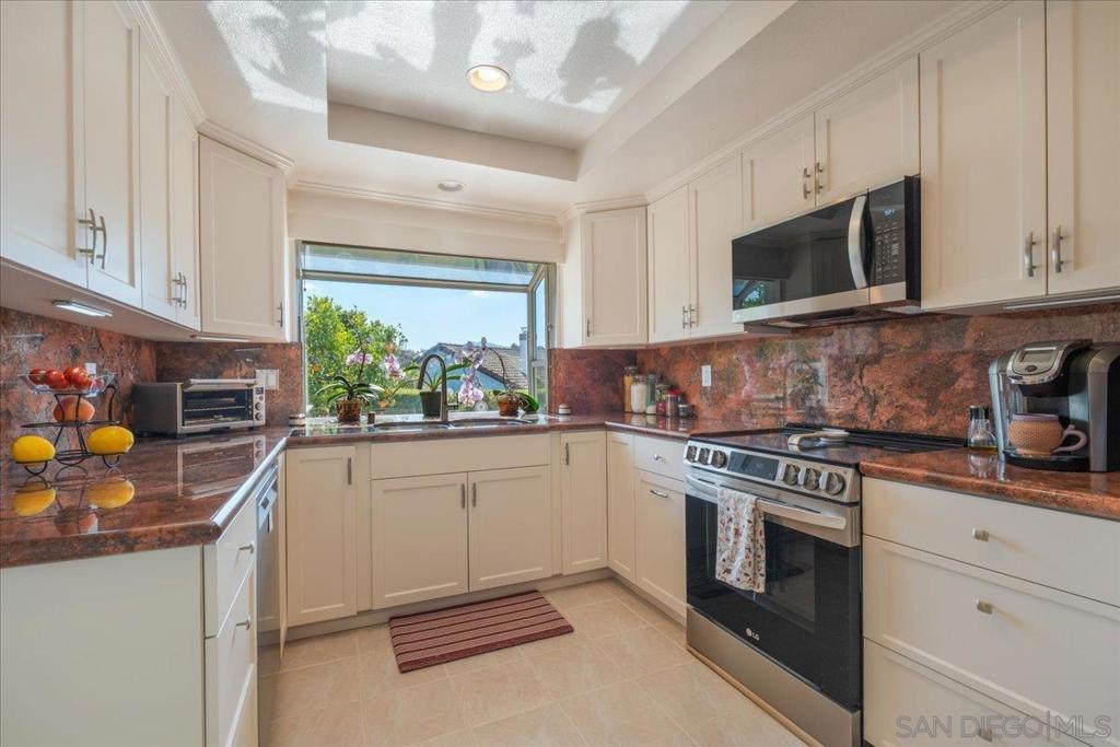 12740 Camino Emparrado - photo 12