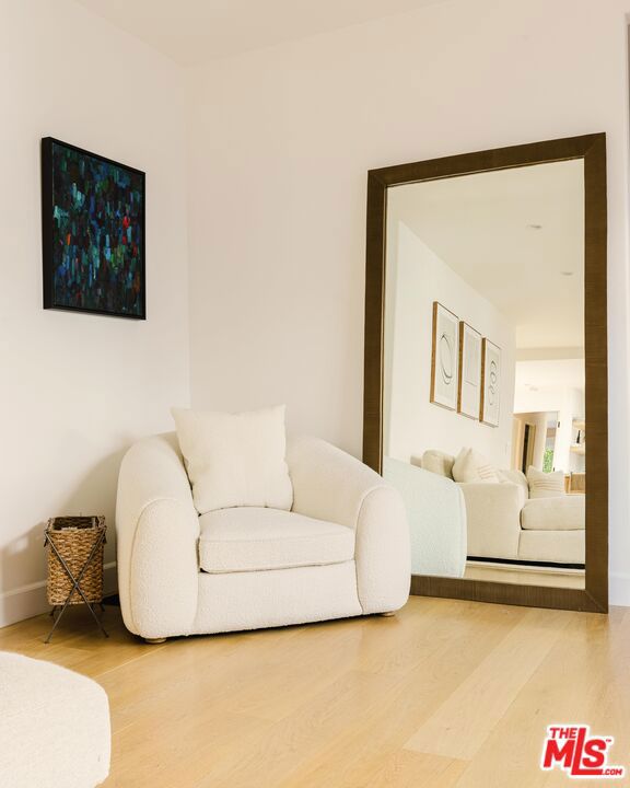 Image 6 of 41 For 408 Westbourne Drive