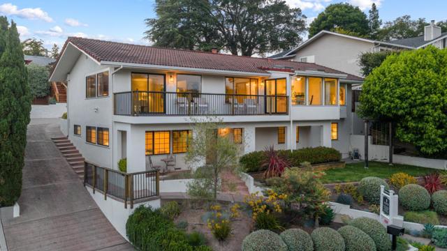 209 Calcita Drive, Santa Cruz CA: https://media.crmls.org/mediaz/d8568c70-d64c-4dbb-93f9-dc1efb4a8f32.jpg