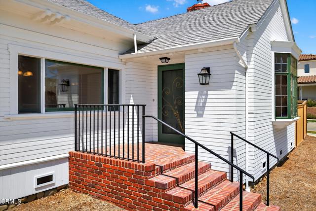 181 197 Klamath Street, Ventura CA: https://media.crmls.org/mediaz/d8571908-8810-42f7-b40a-5f355dfffb68.jpg