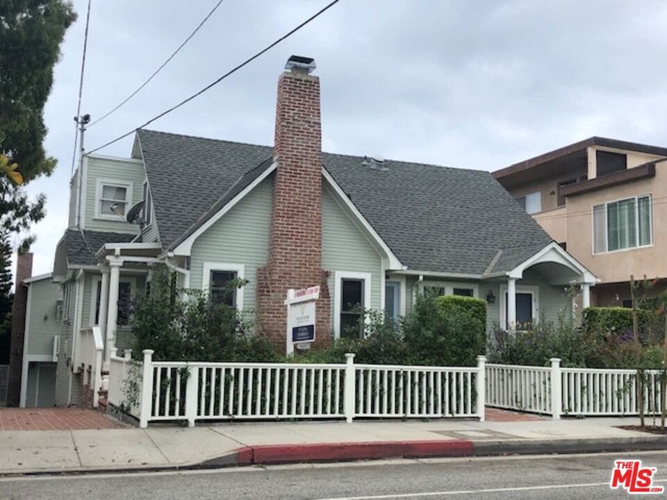 2450 4th Street