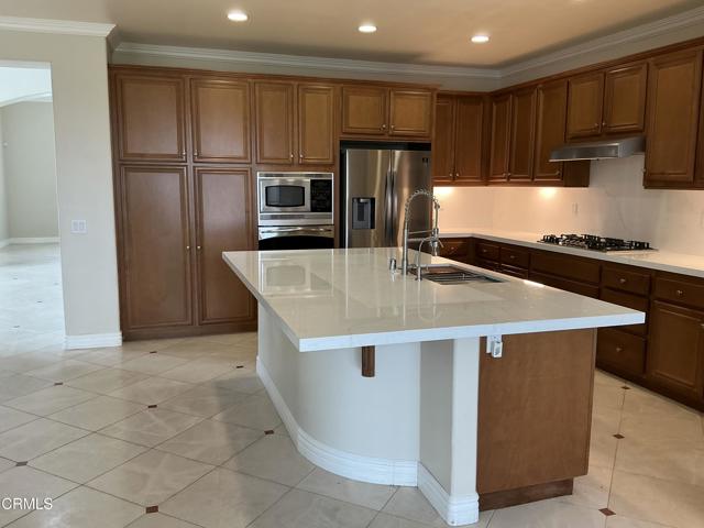 Detail Gallery Image 7 of 50 For 14810 Blue Ridge Ct, Moorpark,  CA 93020 - 5 Beds | 4 Baths