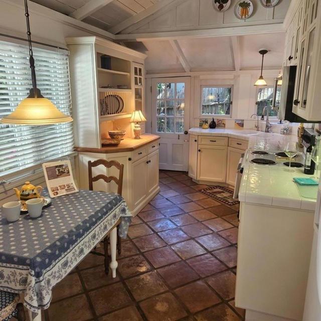 0 Ocean Avenue 1 NE Santa Rita, Carmel CA: https://media.crmls.org/mediaz/d85845a5-0b3d-49c8-b175-3e1a13189666.jpg