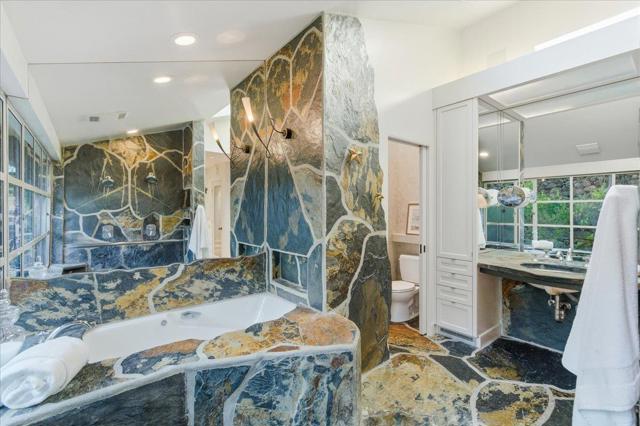 920 Oxford Drive, Los Altos CA: https://media.crmls.org/mediaz/d85b143b-6b52-4a60-b399-d228d4150516.jpg