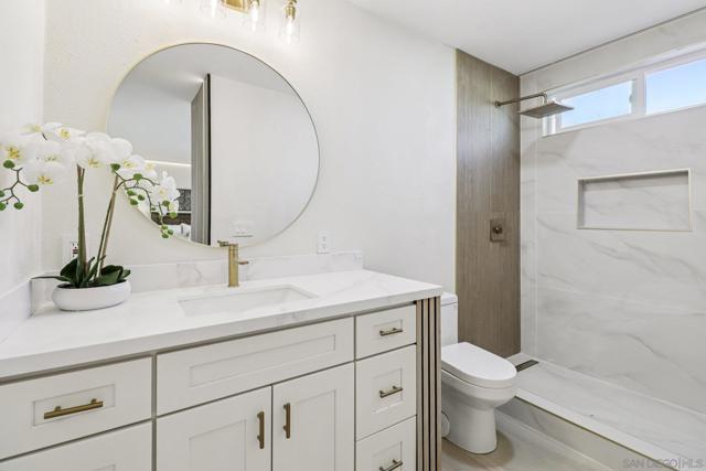 4043 Utah St, San Diego CA: https://media.crmls.org/mediaz/d85b829f-4109-4f51-b945-e4897d995ffb.jpg