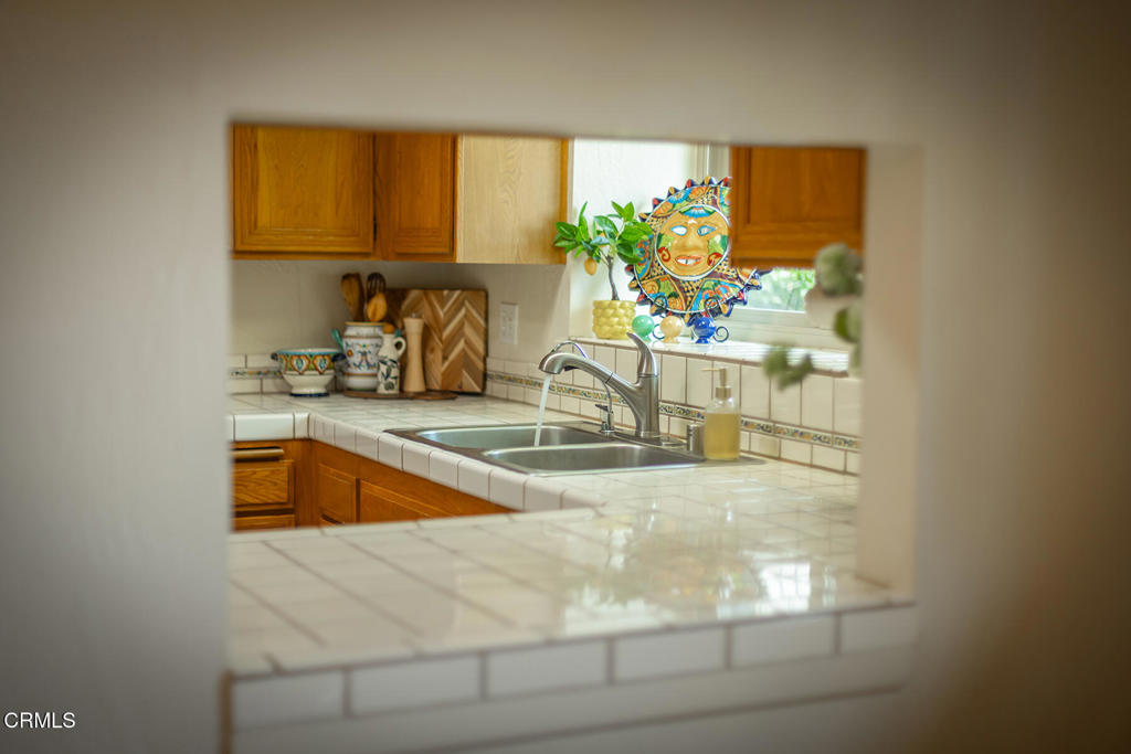 https://media.crmls.org/mediaz/d85bba77-f2ce-40b8-9d17-547d338bd3ea.jpg?preset=X-Large