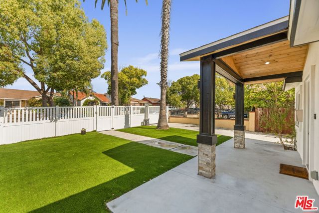 914 Alpha Street, Inglewood CA: https://media.crmls.org/mediaz/d85c597b-6374-4c68-babe-37f194da529c.jpg