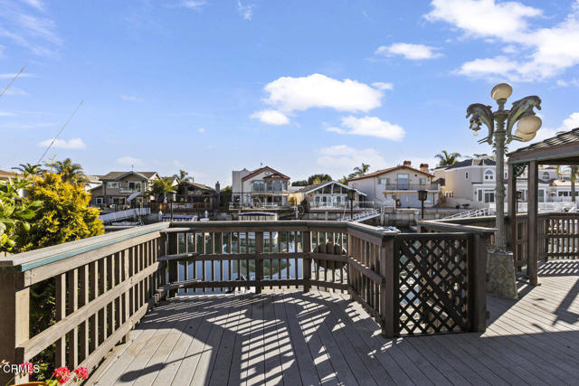 2524 Monaco Drive, Oxnard CA: https://media.crmls.org/mediaz/d85dbbfb-9d81-4d7d-b20e-7e7a16c7d0bb.jpg