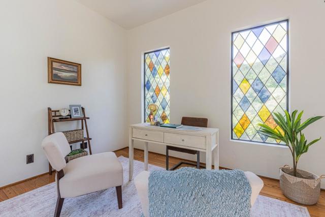 25949 Deer Run Lane, Salinas CA: https://media.crmls.org/mediaz/d85dc90e-a831-4c43-910a-095bd8d43a48.jpg