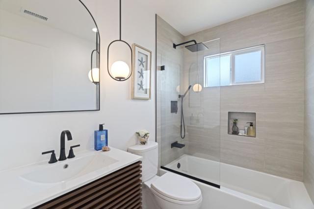 5540 Michigan Boulevard, Concord CA: https://media.crmls.org/mediaz/d85e0548-a9ee-442e-8c12-acca7768ef1a.jpg