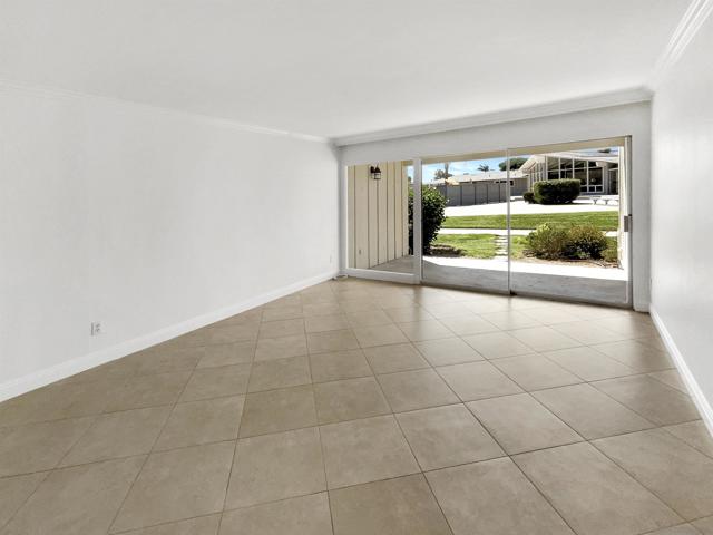 620 W Solana Cir, Solana Beach CA: https://media.crmls.org/mediaz/d85e66a2-15e9-4d41-b16c-77fbb3b9600f.jpg