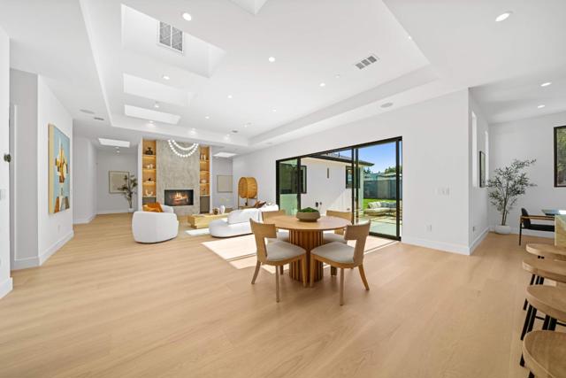 89 Centre Street, Mountain View CA: https://media.crmls.org/mediaz/d85ea67d-71cb-45fc-b991-8489ddee1aa2.jpg