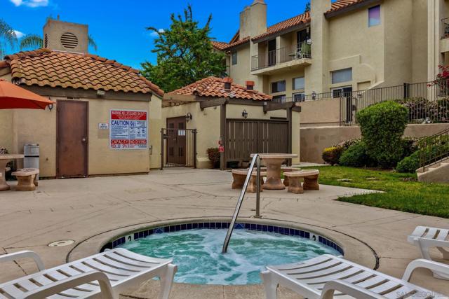 1146 Grape St, San Marcos CA: https://media.crmls.org/mediaz/d85ec15e-2885-4712-902a-ce8c0da878bf.jpg