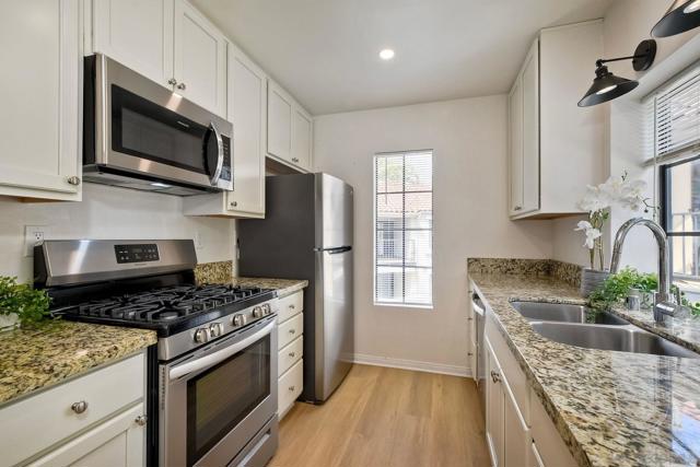 13260 Wimberly Sq, San Diego CA: https://media.crmls.org/mediaz/d85f0710-42e4-4258-908d-7da8e3821a59.jpg