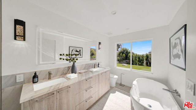 Drew Fenton | 11601 Bellagio Road Los Angeles CA | MLS: 7559870