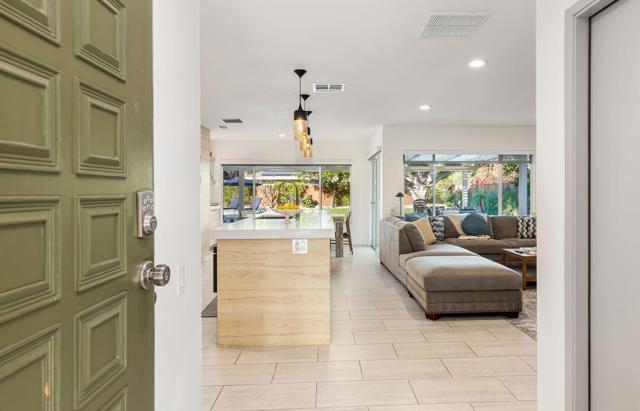 74277 Myrsine Avenue, Palm Desert CA: https://media.crmls.org/mediaz/d861112a-dbbb-41ba-8447-6b2671d4cd86.jpg