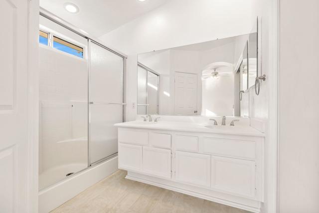 Image 18 of 39 For 83773 Salva Court