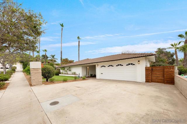 5435 Del Cerro Blvd, San Diego CA: https://media.crmls.org/mediaz/d861cc01-f91f-4f26-a257-44c85d23a360.jpg