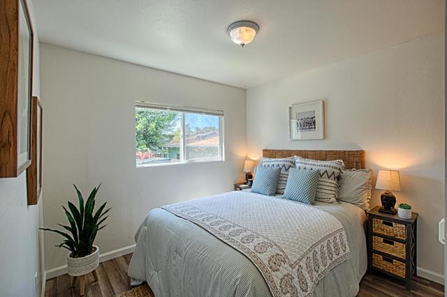 311 Mar Vista Avenue, Aptos CA: https://media.crmls.org/mediaz/d861db7f-ae7c-4208-aed4-2d2a0c6ff52c.jpg
