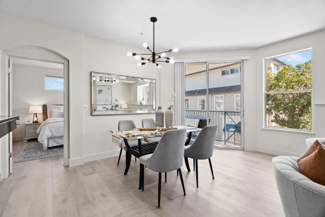 700 Baltic Circle, Redwood City CA: https://media.crmls.org/mediaz/d862d472-2087-4e11-9264-ccb127a9c7e1.jpg