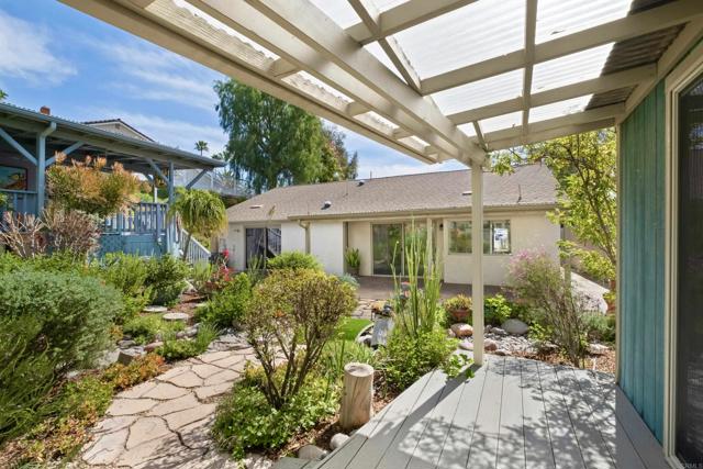 Detail Gallery Image 21 of 32 For 1818 Sonett St, El Cajon,  CA 92019 - 3 Beds | 2 Baths