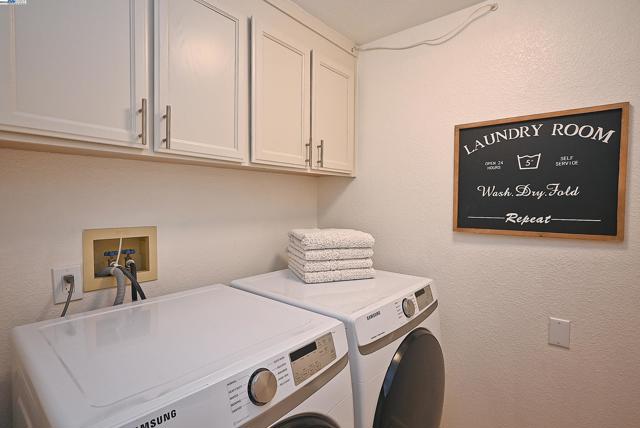 226 Promenade Ln, Danville CA: https://media.crmls.org/mediaz/d864099b-afda-47e7-9056-3a61284d6c66.jpg