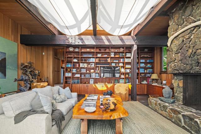 53810 Highway 1, Big Sur CA: https://media.crmls.org/mediaz/d864b2f5-16eb-4cda-8da8-4fa783a075d5.jpg