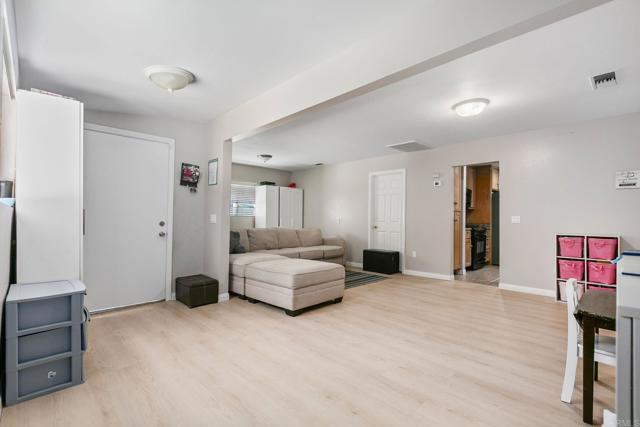 928 930 Osborne Street, Vista CA: https://media.crmls.org/mediaz/d864d71c-759b-4e6f-9bf4-ffdbb3e87fb5.jpg