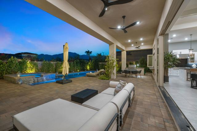 81670 Haflinger Way, La Quinta CA: https://media.crmls.org/mediaz/d86577d1-e64c-469d-808c-9d9ae6f10af0.jpg