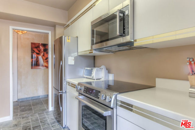 1155 N La Cienega Boulevard, West Hollywood CA: https://media.crmls.org/mediaz/d866445f-73ef-4e0a-85df-fcc33bba05ea.jpg