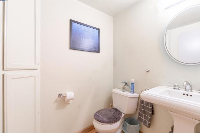 Image 15 of 33 For 15822 Devonwood Way