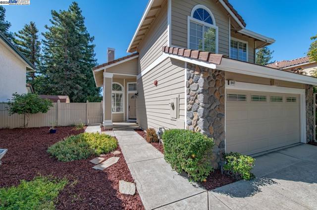 847 Dana Cir, Livermore CA: https://media.crmls.org/mediaz/d8678388-f1c4-4ac0-a6cf-ab08e8c820a3.jpg