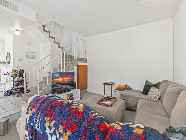 974 Sapphire Street, San Diego CA: https://media.crmls.org/mediaz/d867f998-5632-4e61-8747-54f3bf5be4f8.jpg