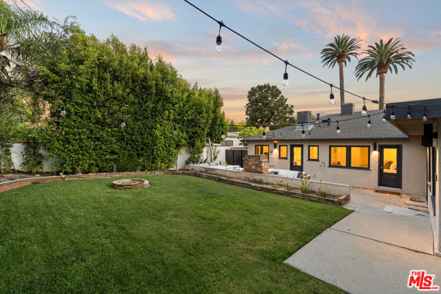 5821 W 75TH Street, Los Angeles CA: https://media.crmls.org/mediaz/d8680d8a-e438-4aa8-9428-cedcaac75c1a.jpg