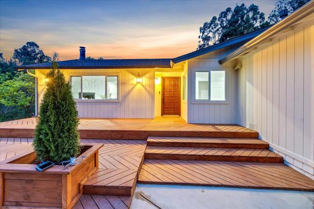 7183 Tustin Road, Salinas CA: https://media.crmls.org/mediaz/d8683a3f-d7d8-4588-b979-8c10e72e71a9.jpg