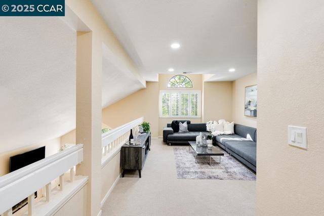 410 Beacon Ridge Lane, Walnut Creek CA: https://media.crmls.org/mediaz/d8683b21-4105-4343-a9a8-af8cc062fa9d.jpg