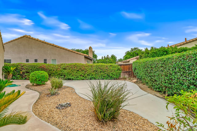 79756 Cassia Street, La Quinta CA: https://media.crmls.org/mediaz/d868a41a-c6e8-4c4b-8513-52949d95d26c.jpg